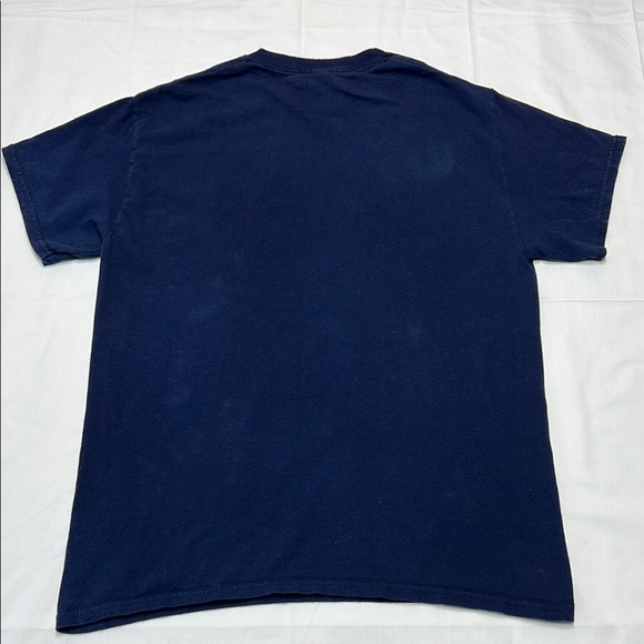 Gildan heavy cotton Wolfpack howl blue size medium short sleeve graphic tee - Picture 11 of 16